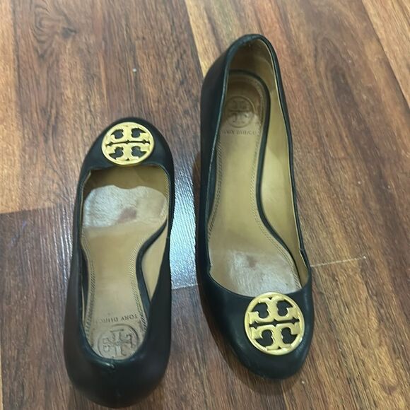 Tory Burch Black wedges with Gold Emblem - Picture 9 of 9